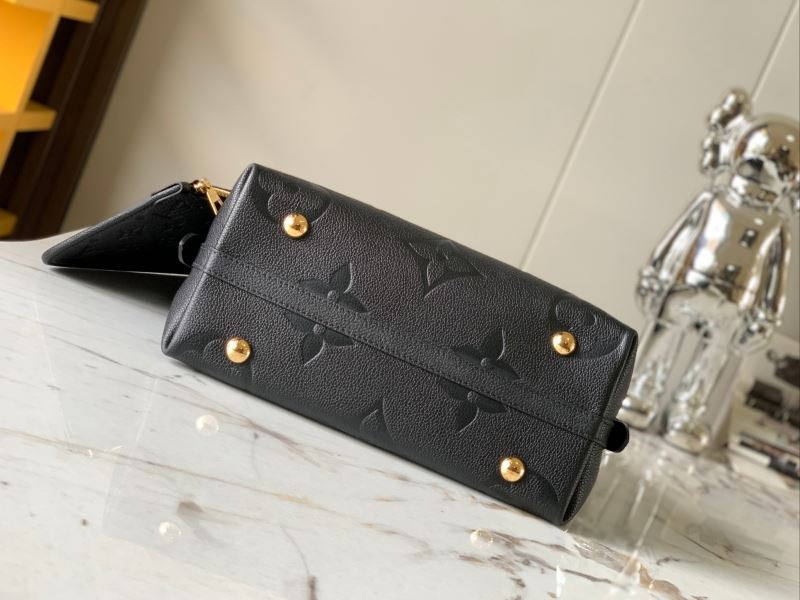 Louis Vuitton Hobo Bags